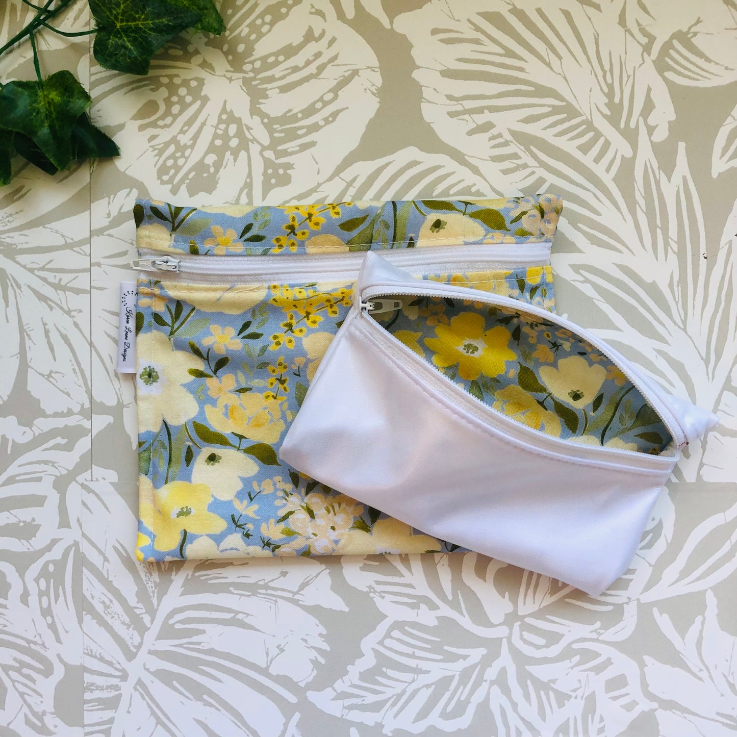 Yellow Floral Sandwich & Snack Bags