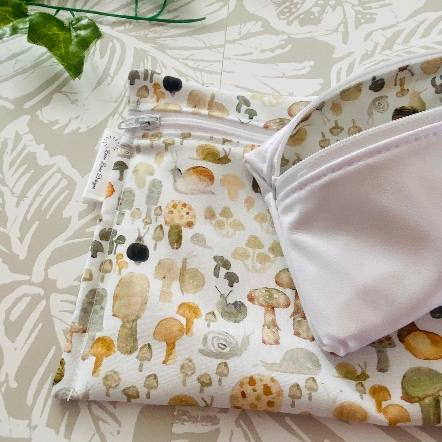 Mini Mushroom & Snail Sandwich & Snack Bags