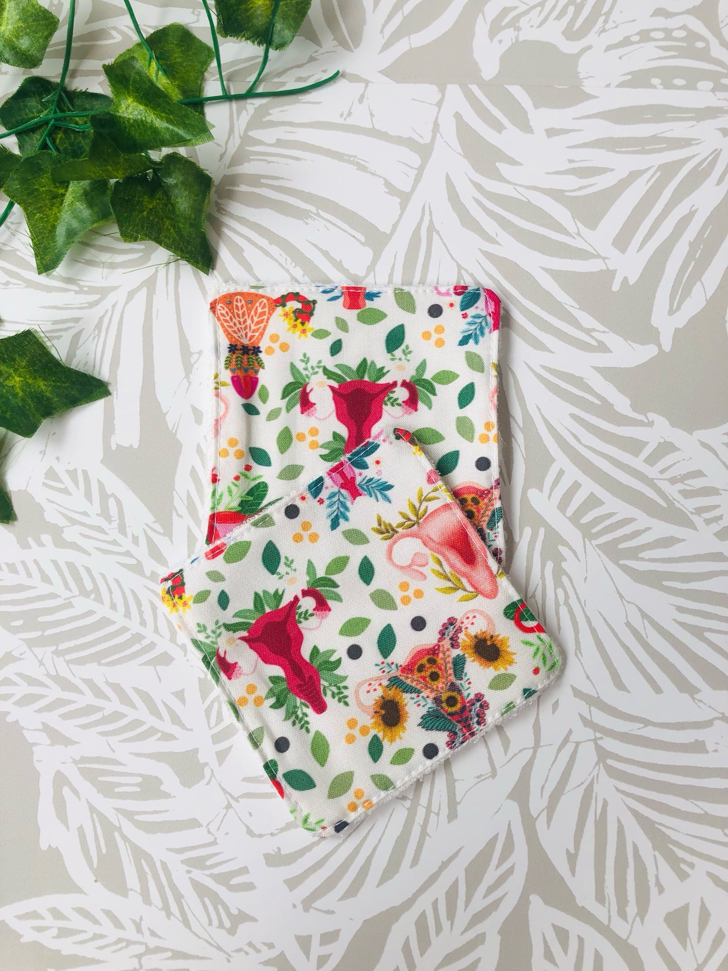 Floral Uterus Face Wipe