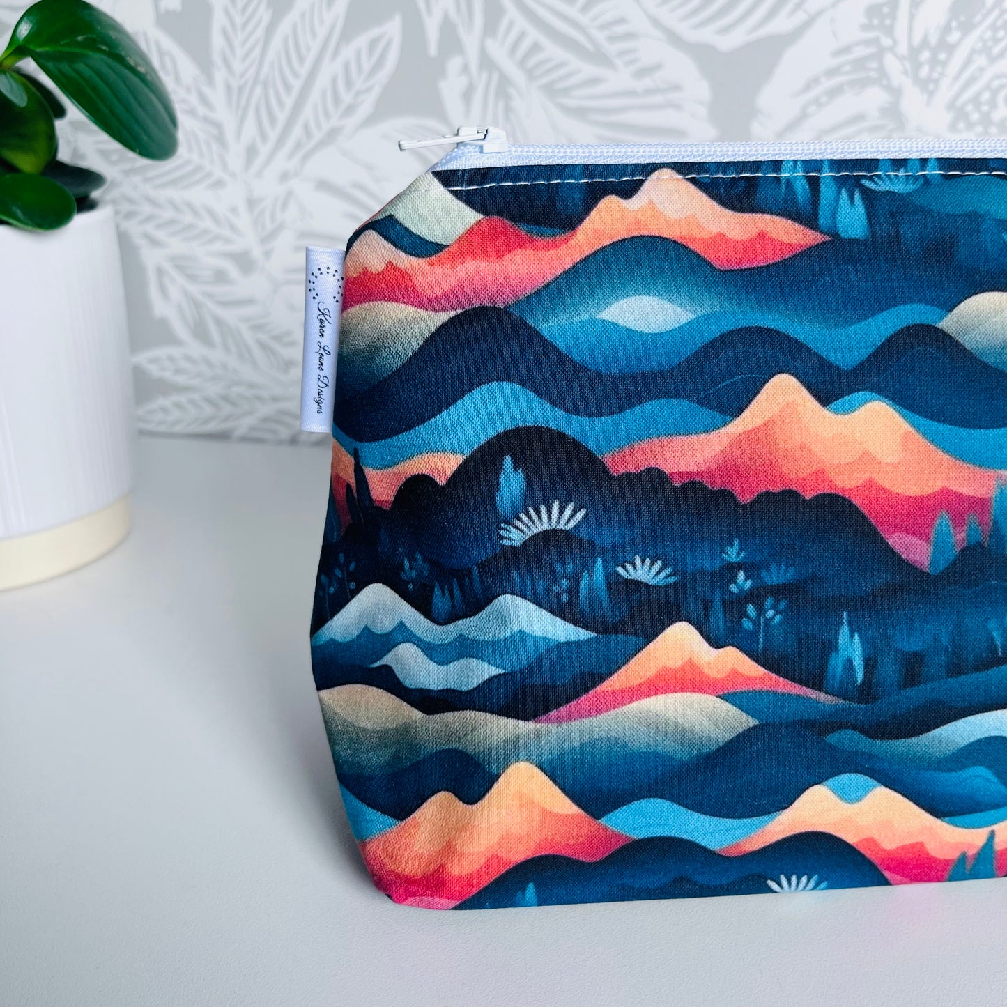 Mountain Travel/Cosmetic Bag