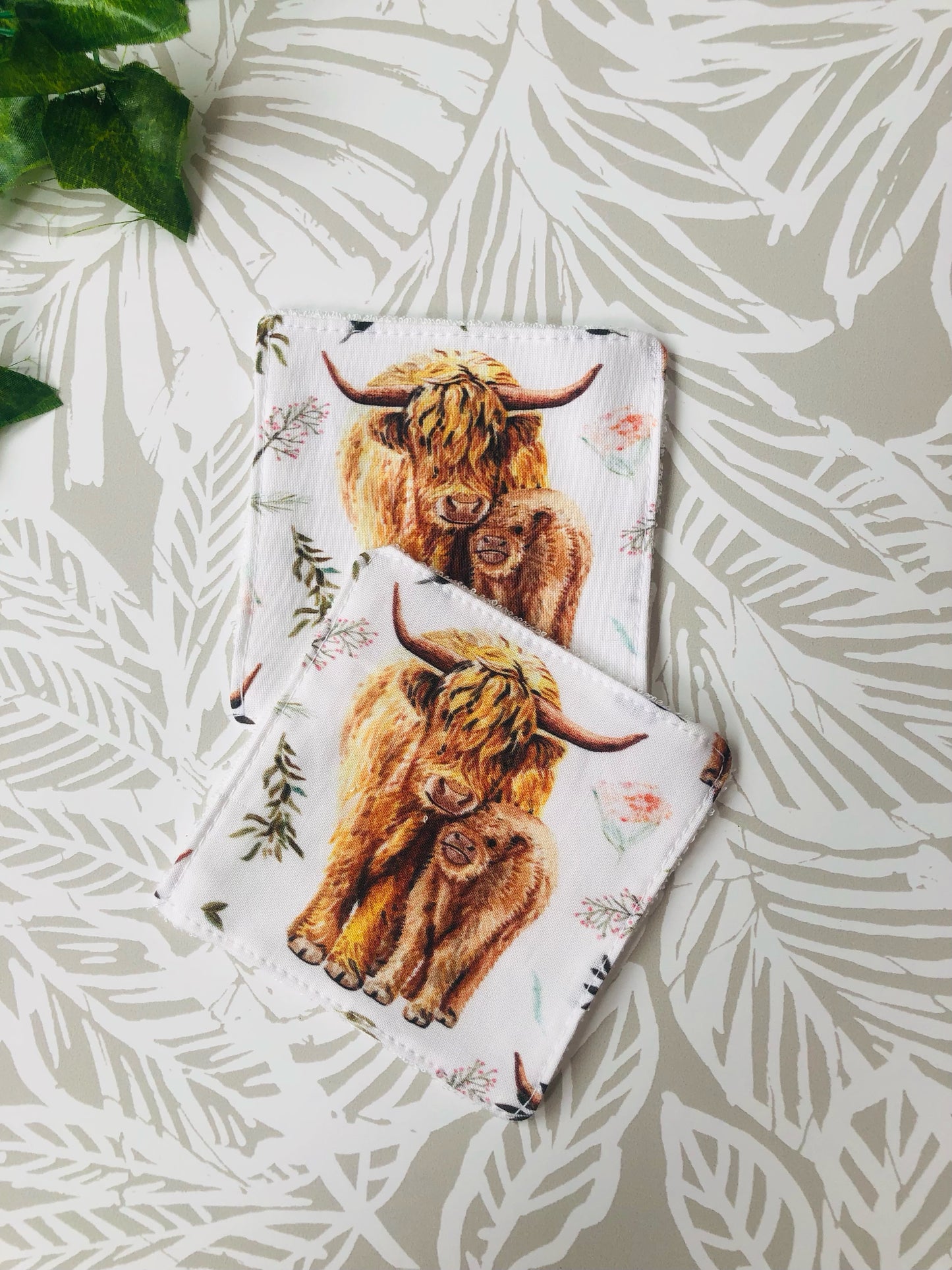 Highland Cow Face Wipe