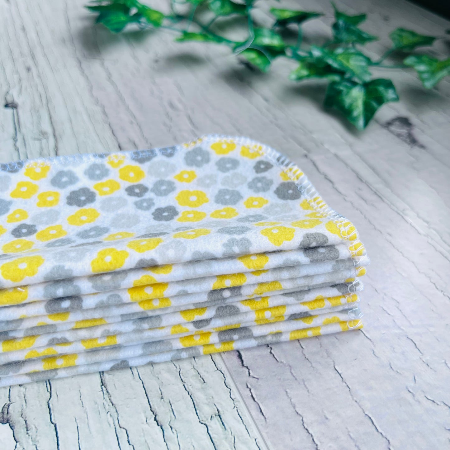Yellow & Grey Daisy Cloth Napkin