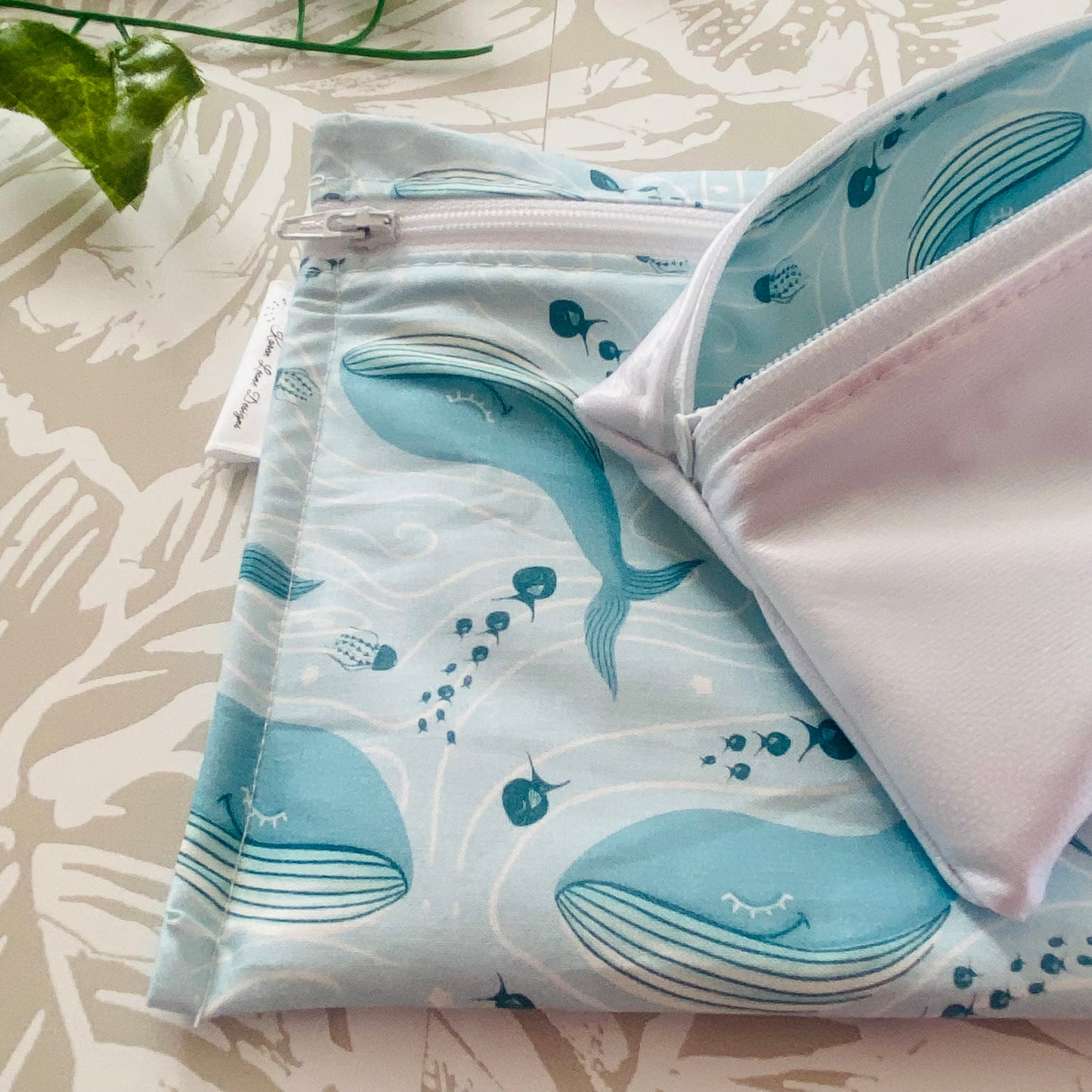 Blue Whale Sandwich & Snack Bags