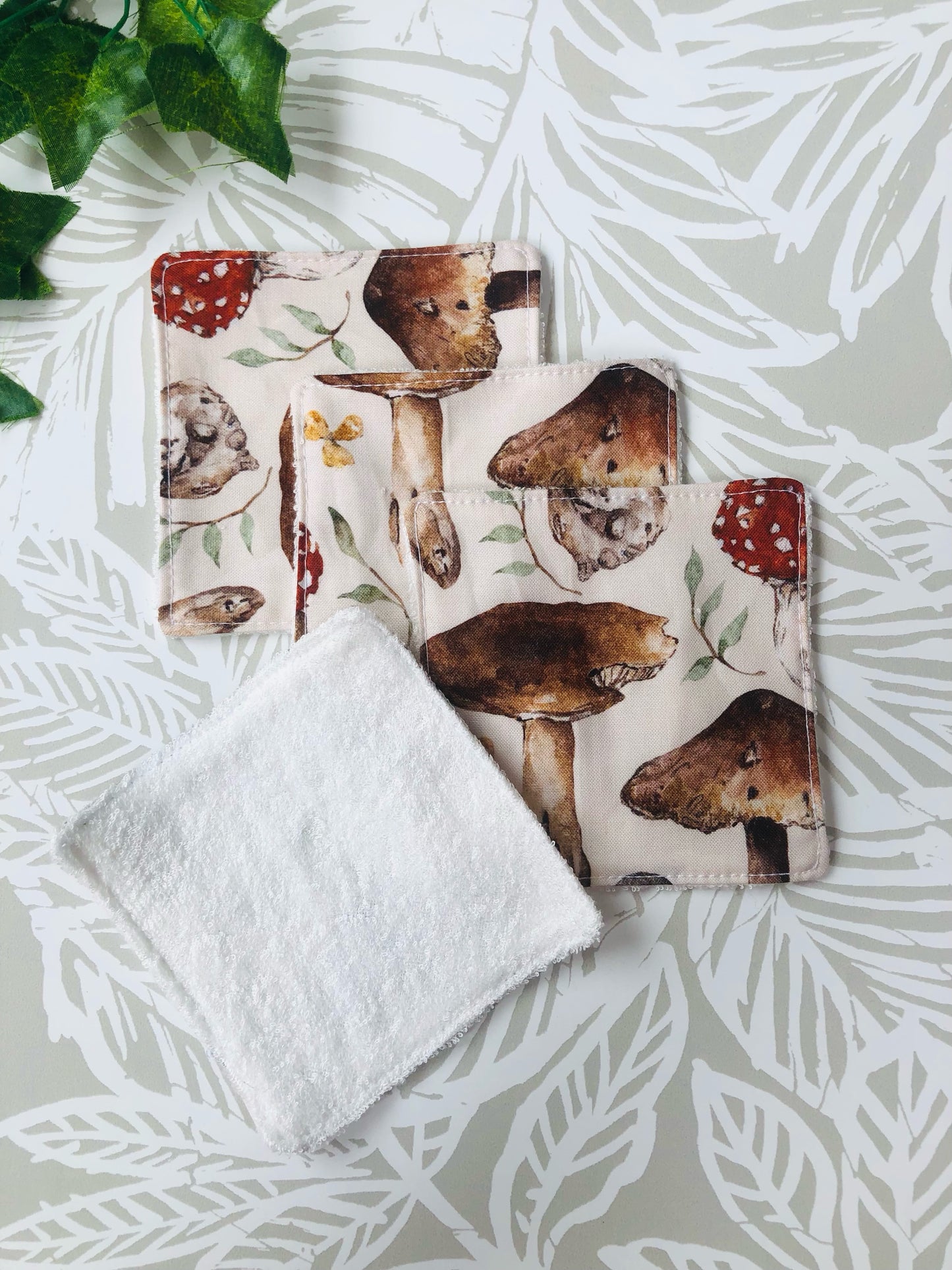 Mushroom Face Wipe