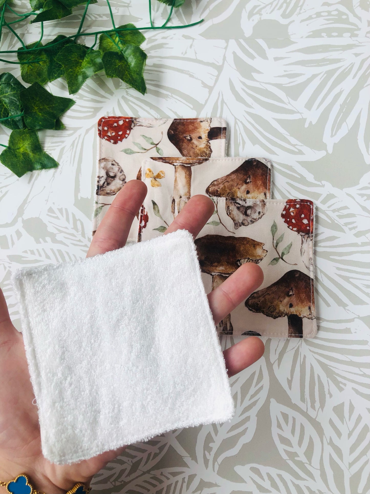 Mushroom Face Wipe
