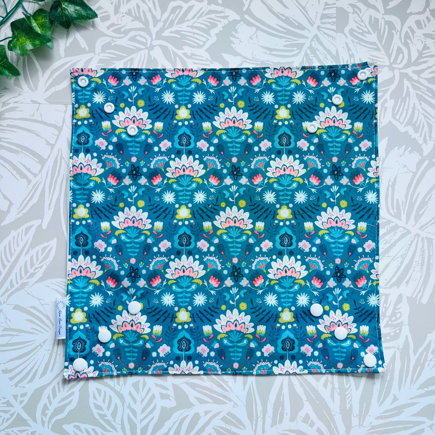 Turquoise Floral Sandwich Wrap