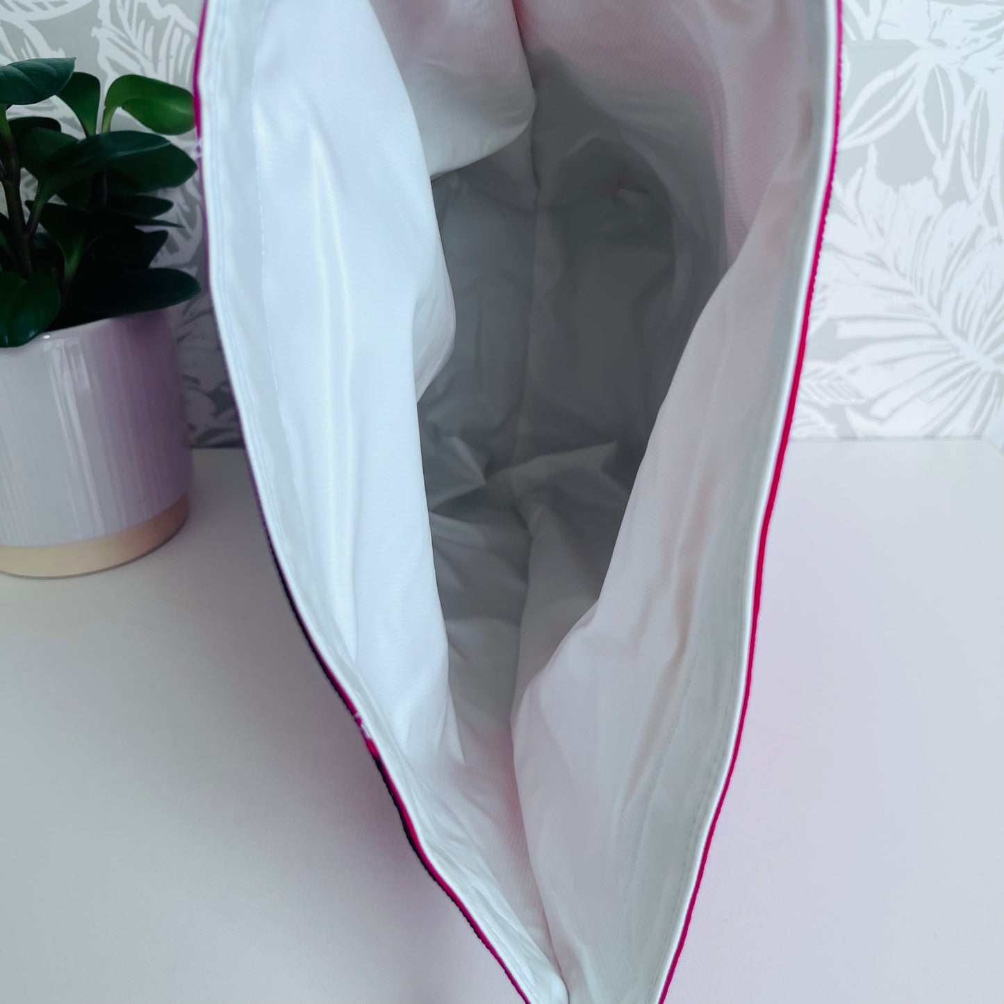 Solid Red Lunch Bag