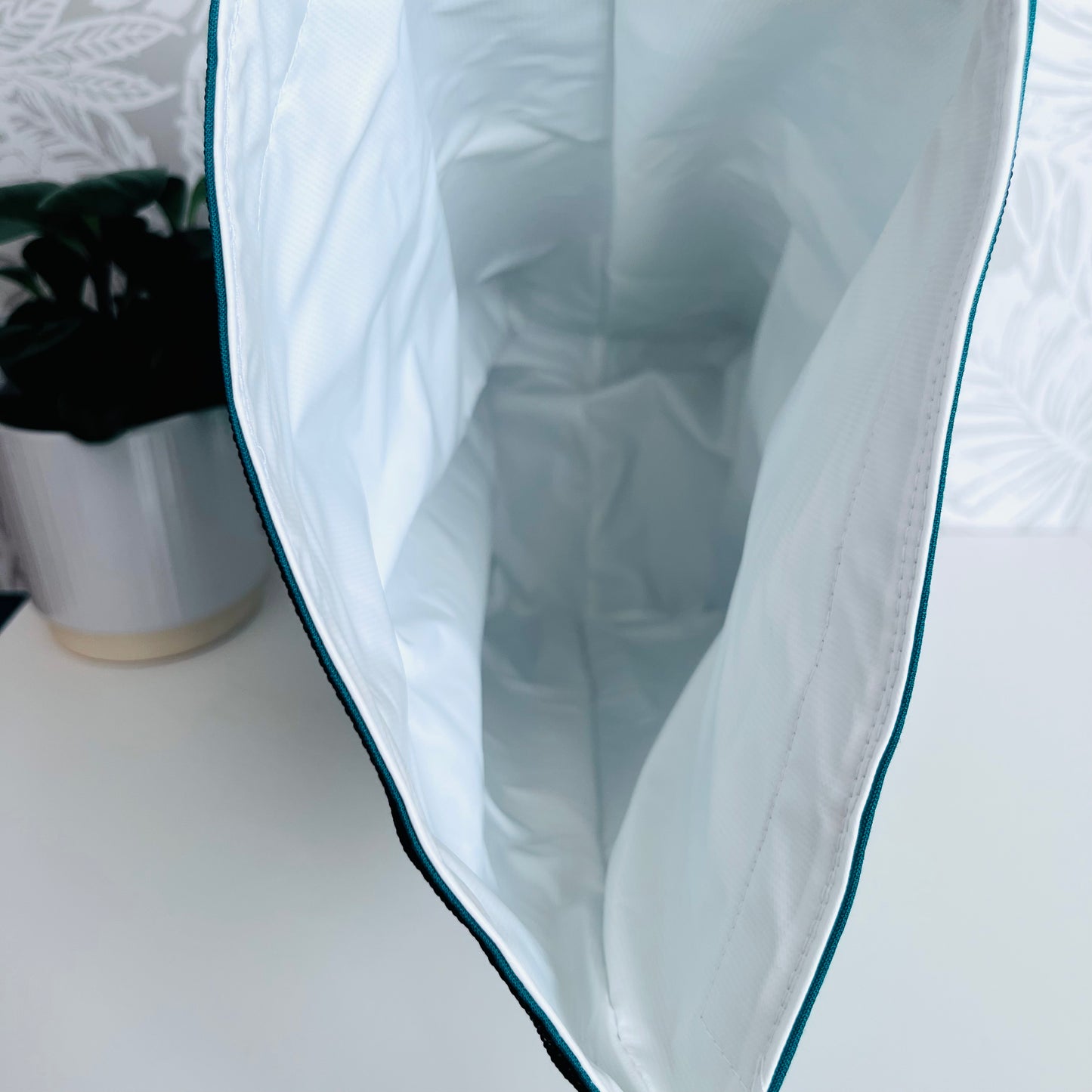 Solid Green Lunch Bag