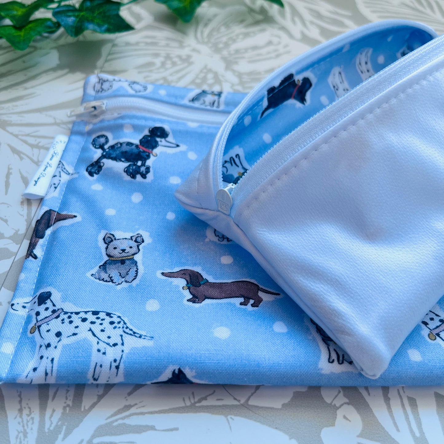 Blue Dog Sandwich & Snack Bags