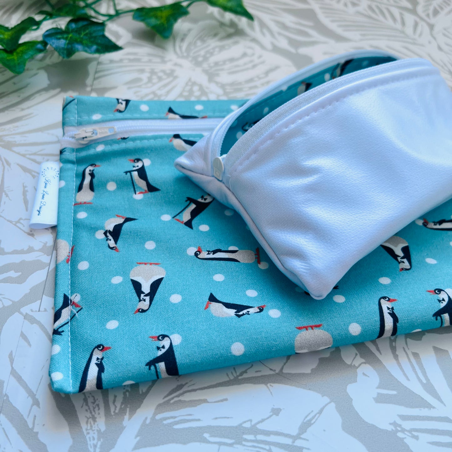 Penguin Sandwich & Snack Bags