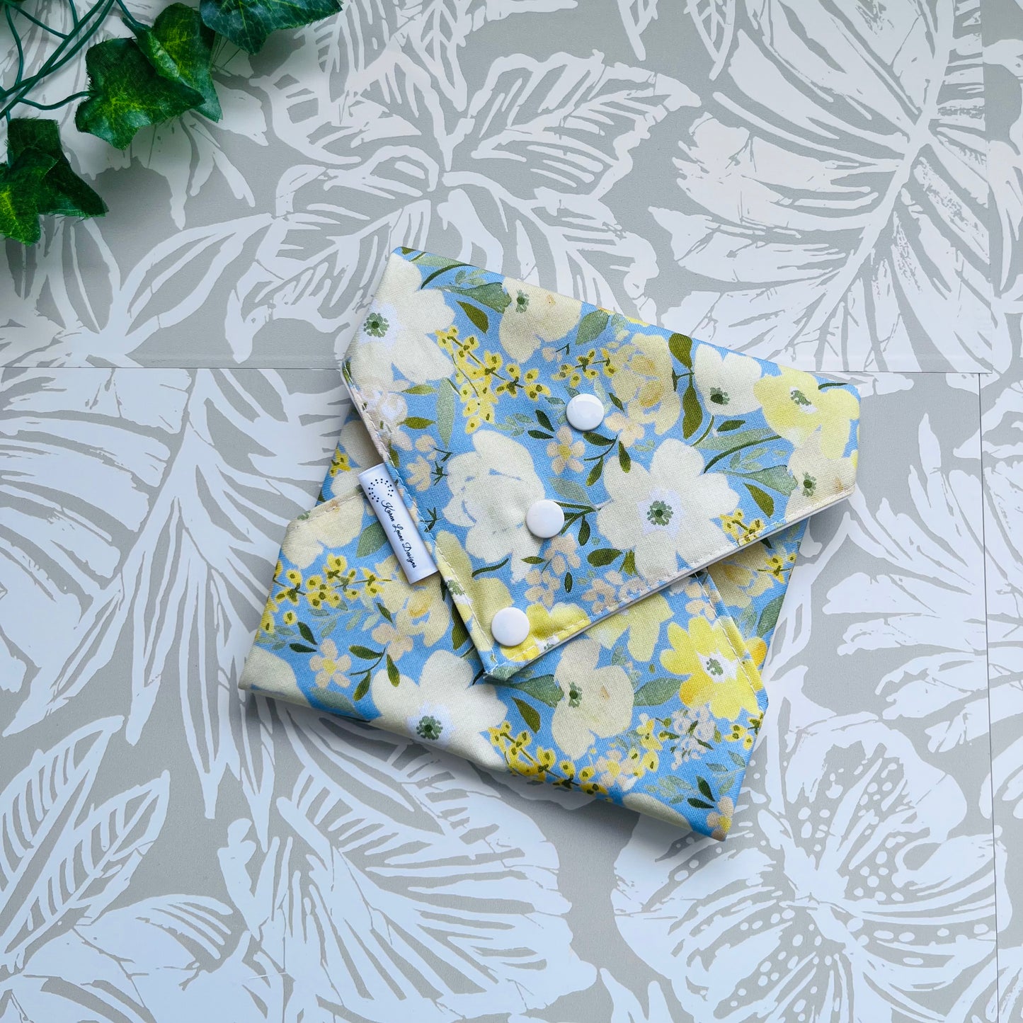 Floral Sandwich Wrap