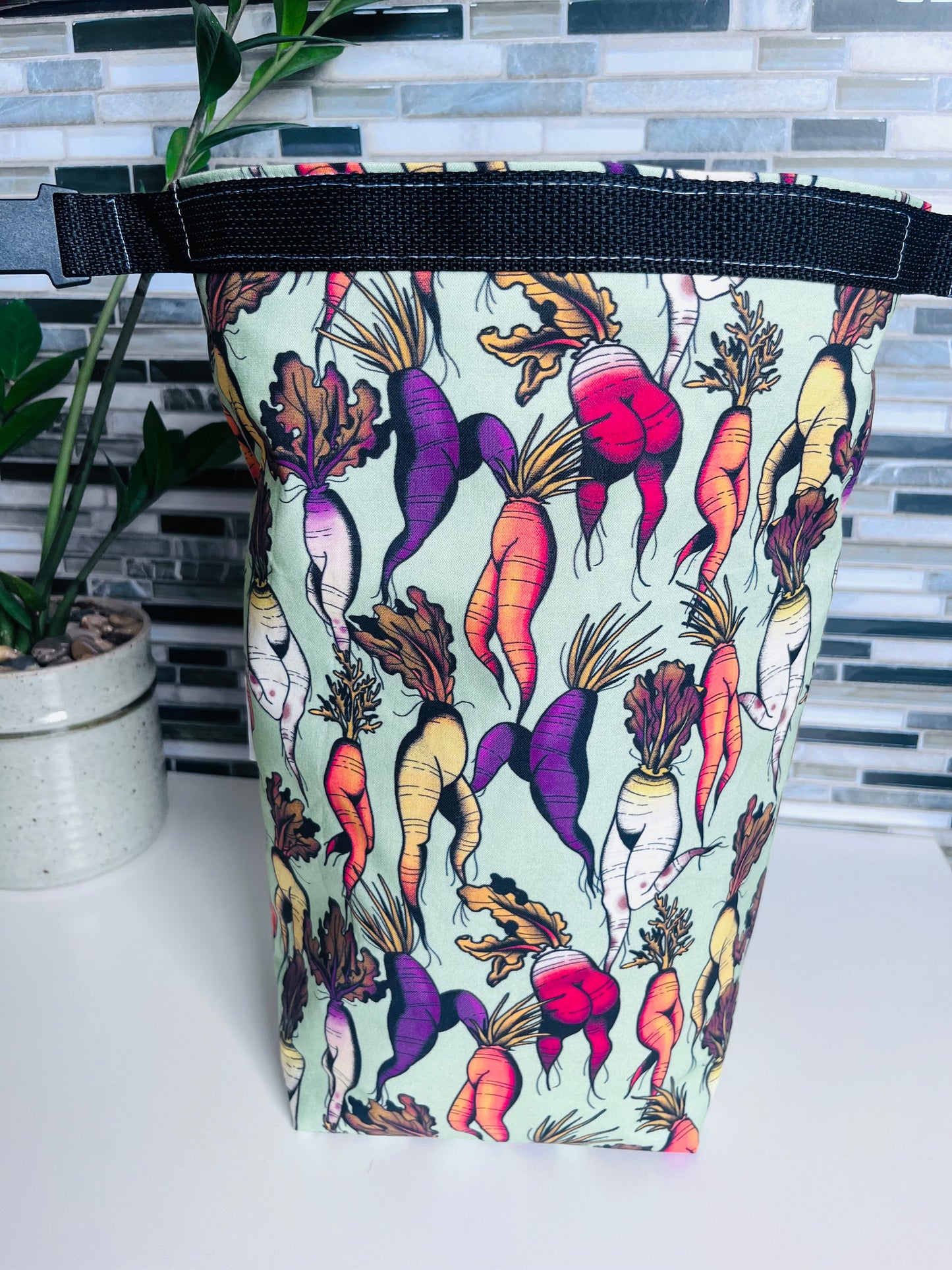 Veggie Legs Lunch Bag