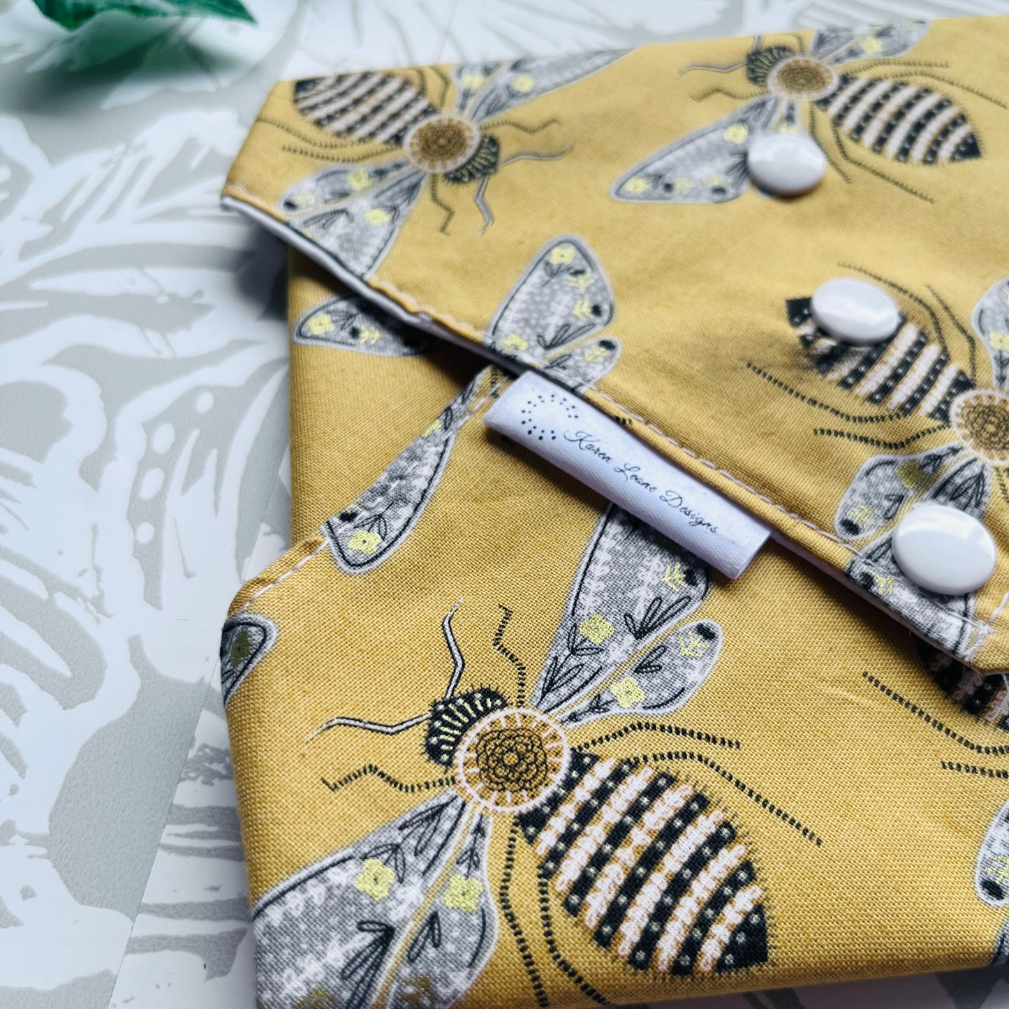 Bee Sandwich Wrap