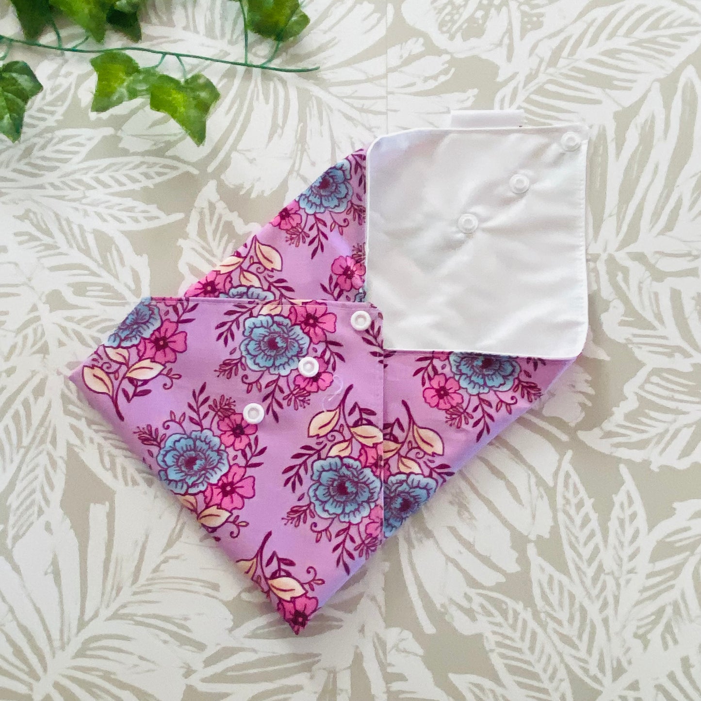 Purple Floral Sandwich Wrap