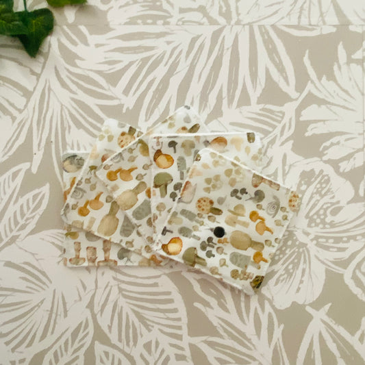 Mini Mushroom & Snail Face Wipe