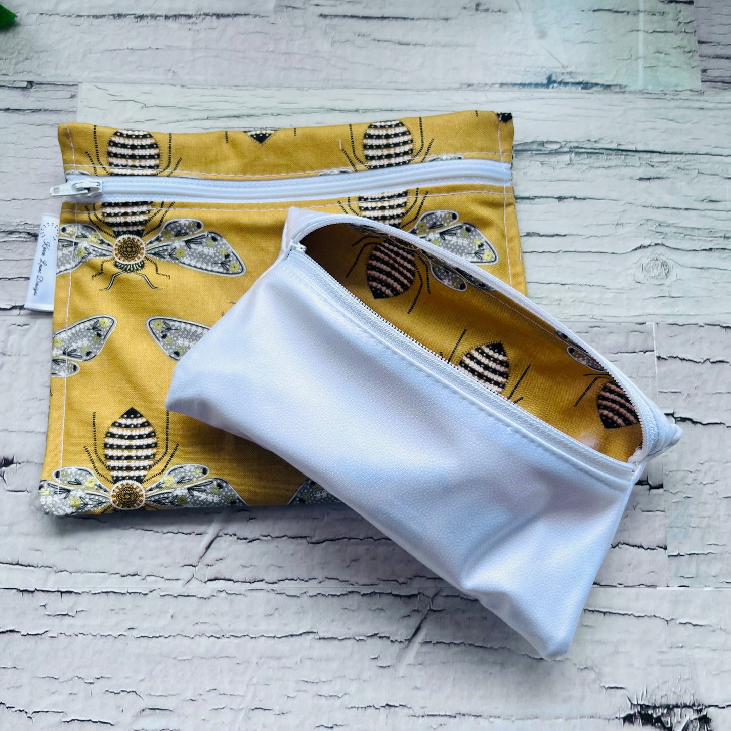 Golden Bee Sandwich & Snack Bags