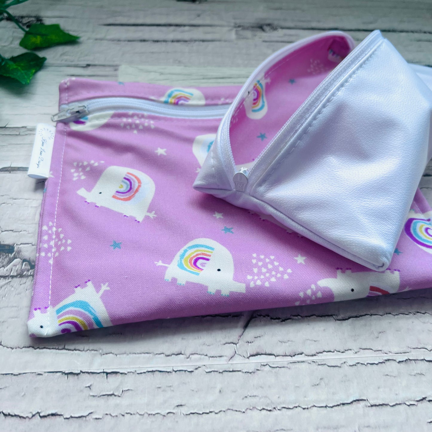 Pink elephant Sandwich & Snack Bags