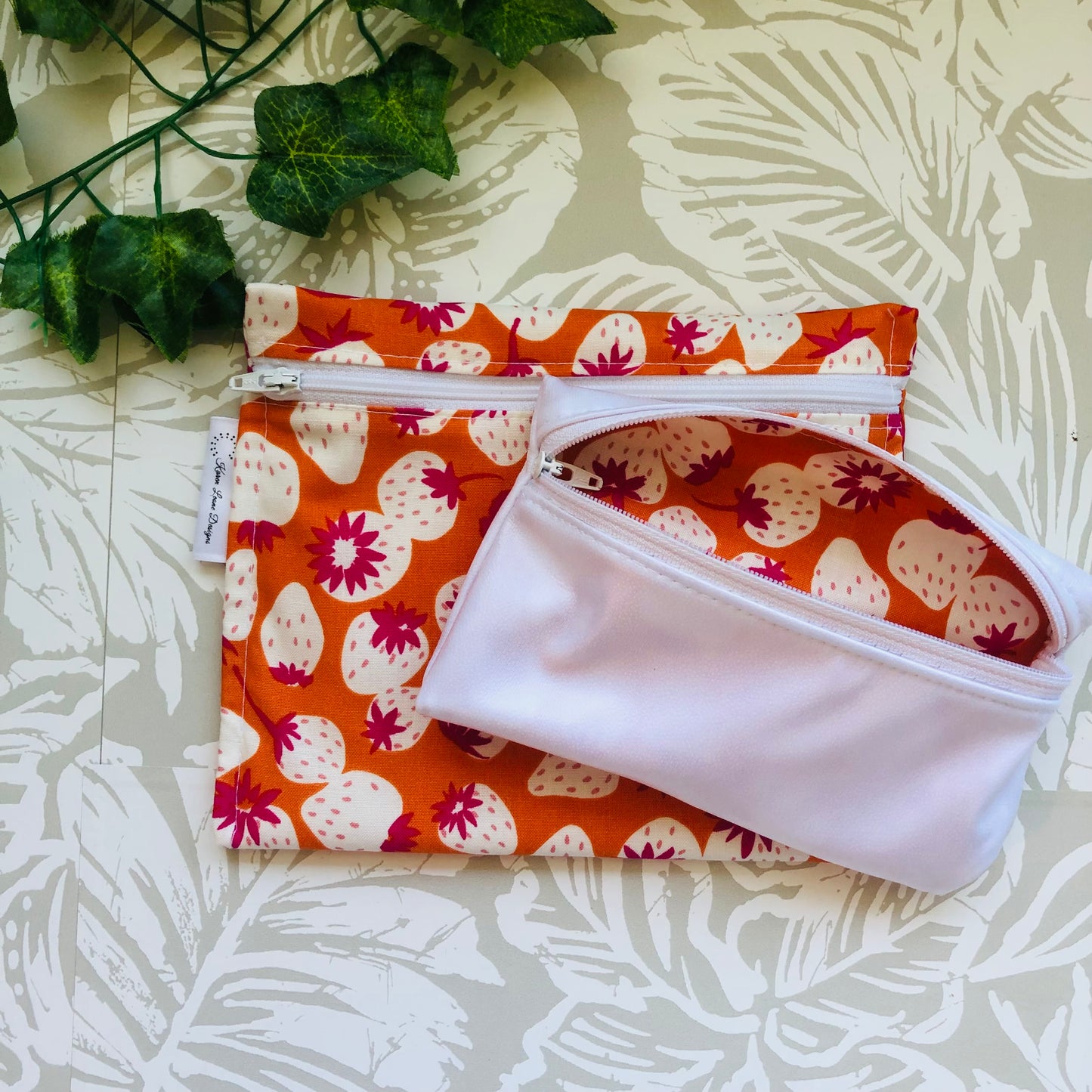 Orange Strawberry Sandwich & Snack Bags