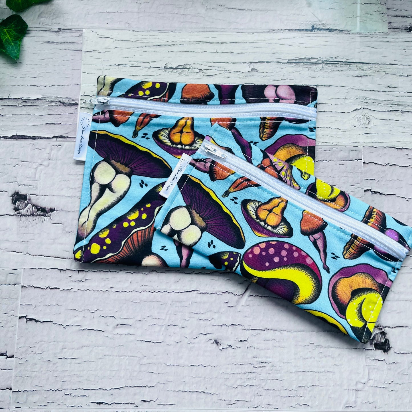 Blue Mushroom Bum Sandwich & Snack Bags