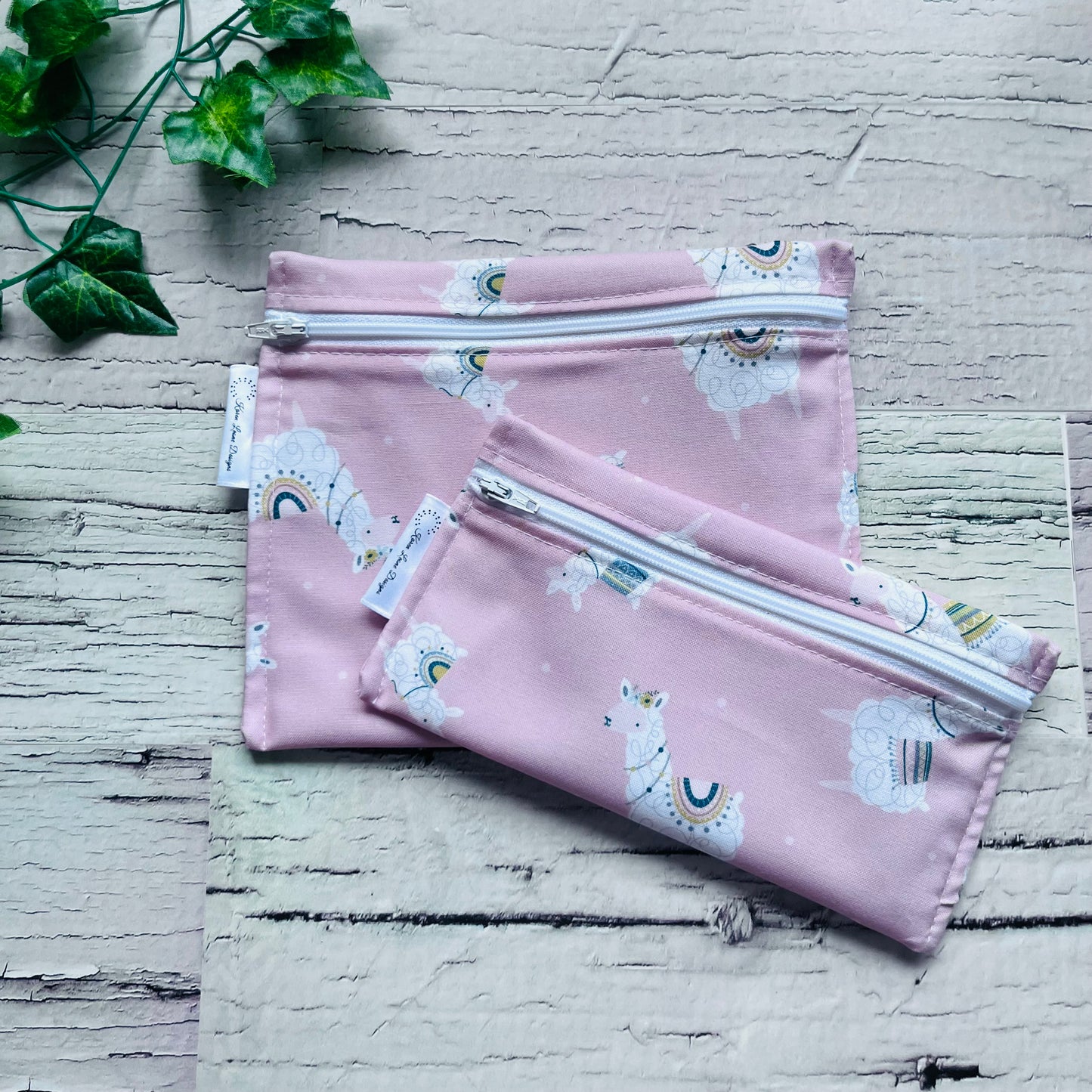 Pink Llama Sandwich & Snack Bags
