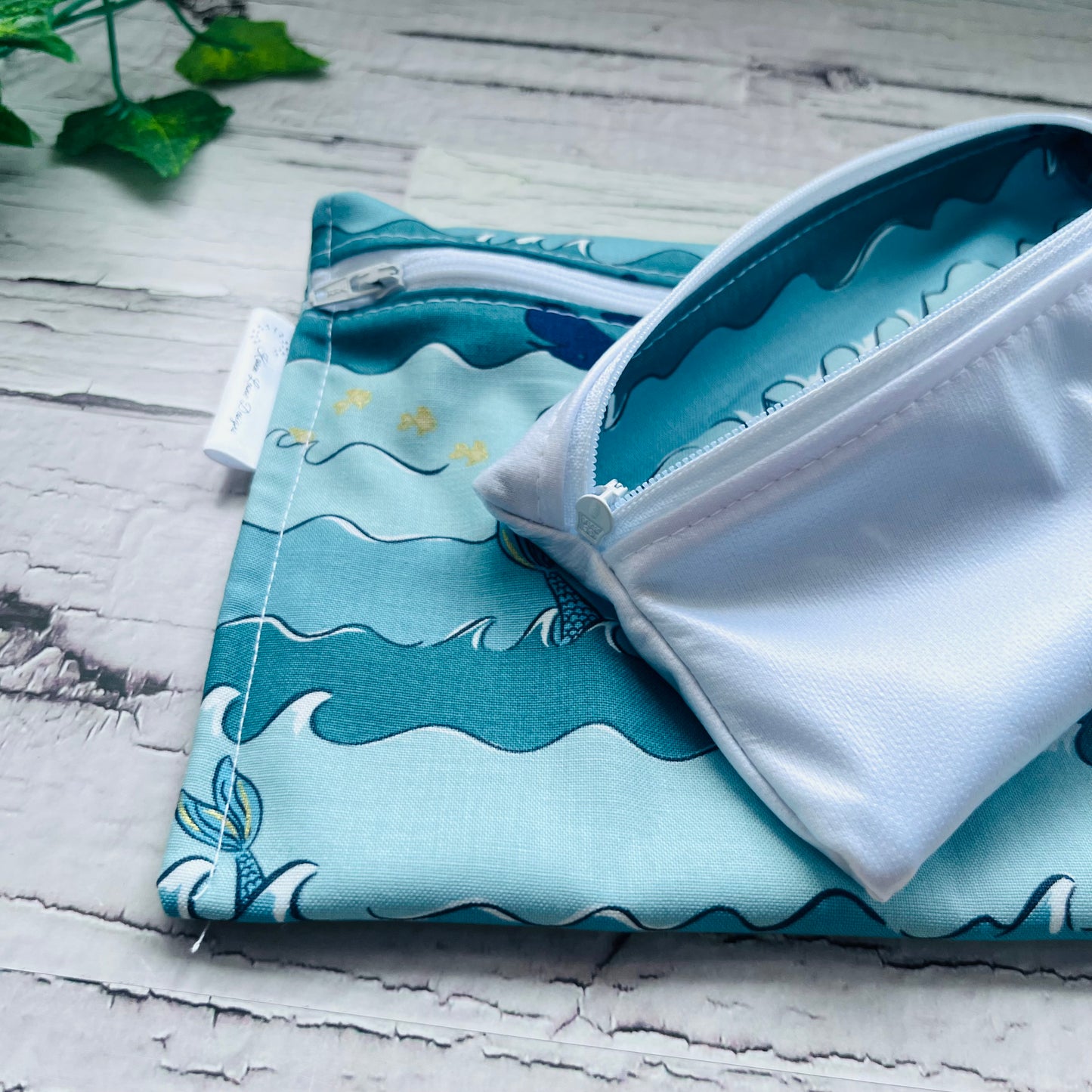 Whale Tail Sandwich & Snack Bags