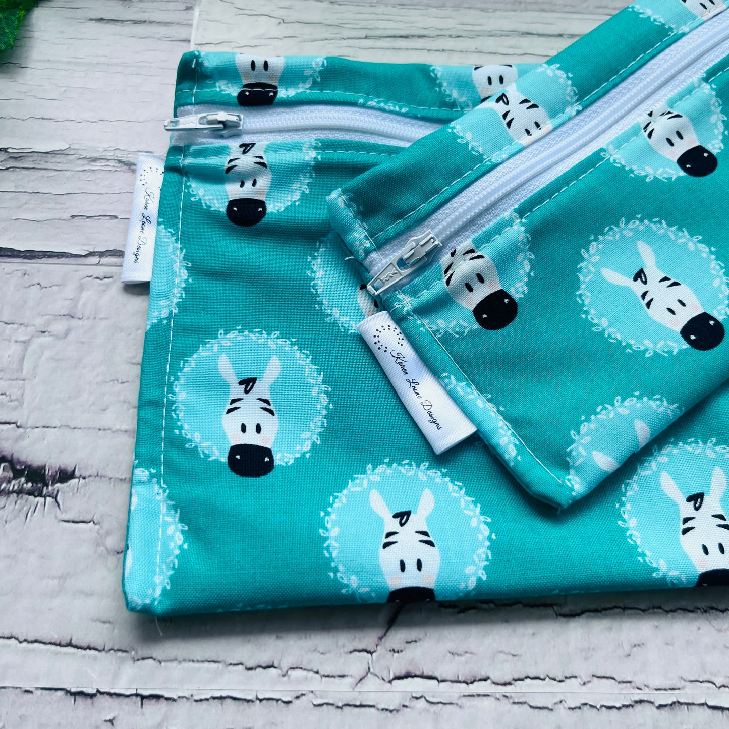 Green Zebra Sandwich & Snack Bags