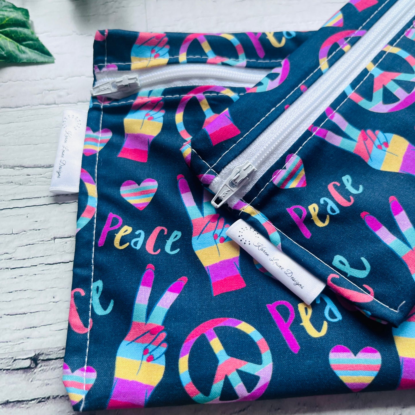 Peace and Love Sandwich & Snack Bags