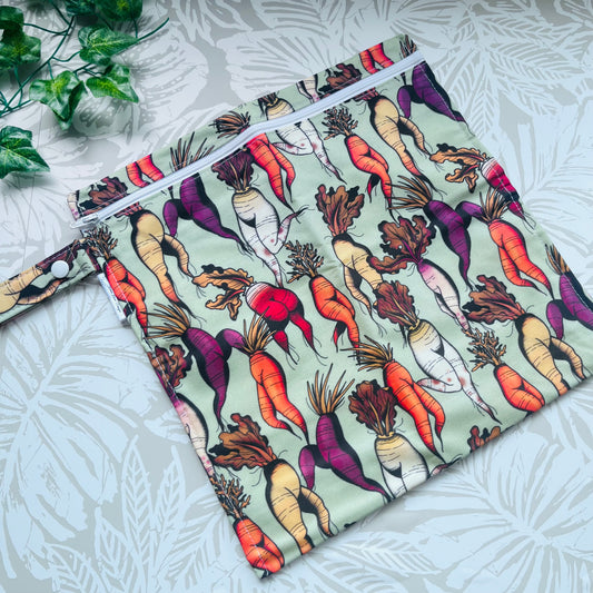 Green Root Veggie Leg Wet Bag